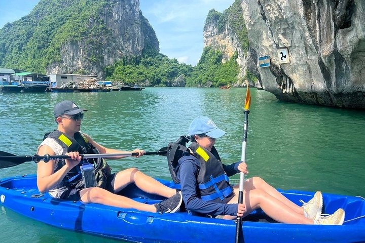 Hanoi: 2-Day Halong Bay on Hermes Luxury Cruise with Balcony