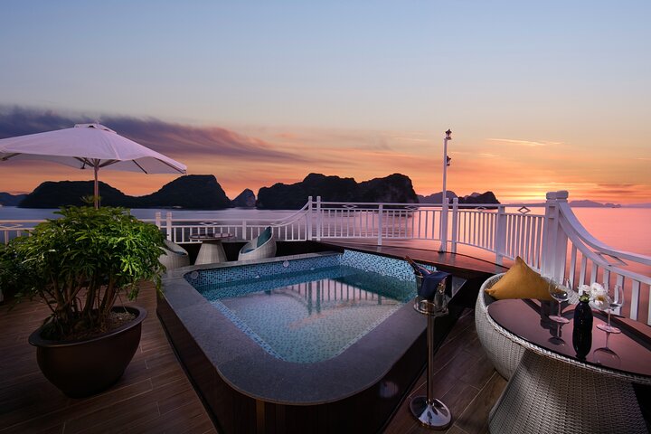 Hanoi: 2-Day Halong Bay on Hermes Luxury Cruise with Balcony