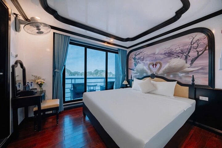 Hanoi: 2-Day Luxury Bonita Cruise to Lan Ha Bay & Cat Ba Island