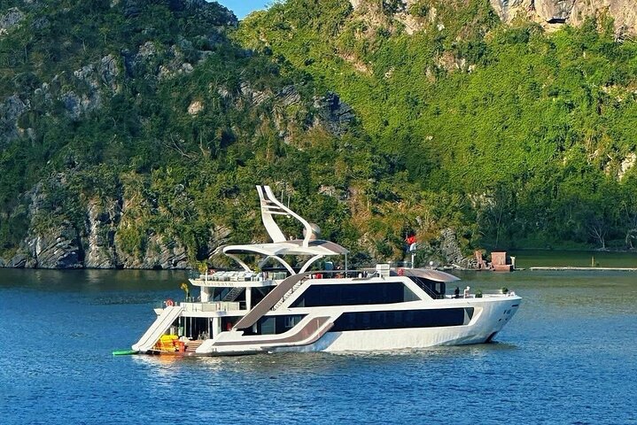 Hanoi: Explore Lan Ha Bay & Cat Ba on the Newest Luxury Cruise