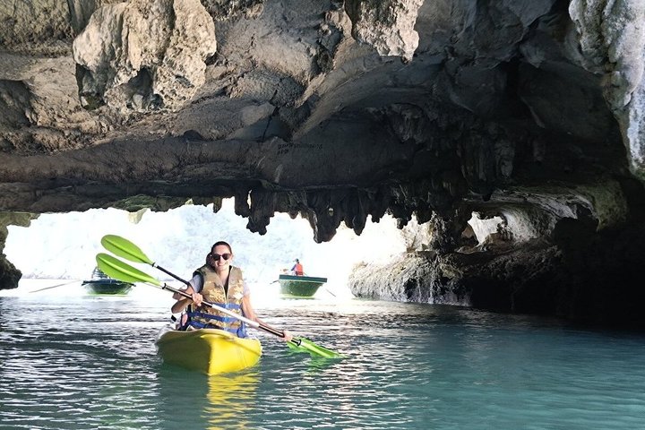 Hanoi: Leona 5-Star Luxury Cruise Explore the Best of Ha Long Bay