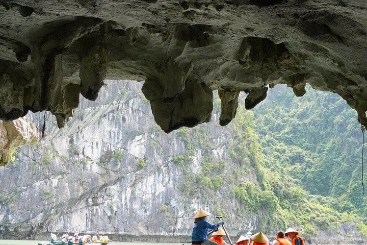 Hanoi: Luxury 5-Star Scenic Cruise Through Ha Long & Lan Ha Bay