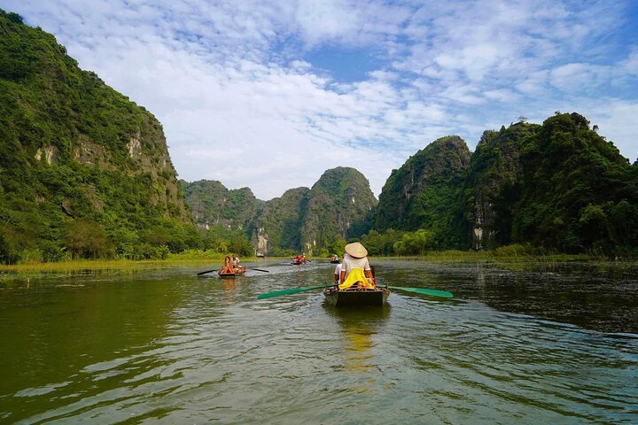 Hanoi: Luxury Private Tour Mua Caves,Local Family, Tam Coc,Hoa Lu
