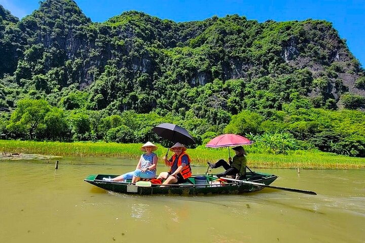 Hanoi: Ninh Binh Wonders Hoa Lu, Mua Cave, Tam Coc & Bich Dong