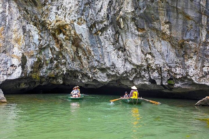 Hanoi: Ninh Binh Wonders Hoa Lu, Mua Cave, Tam Coc & Bich Dong