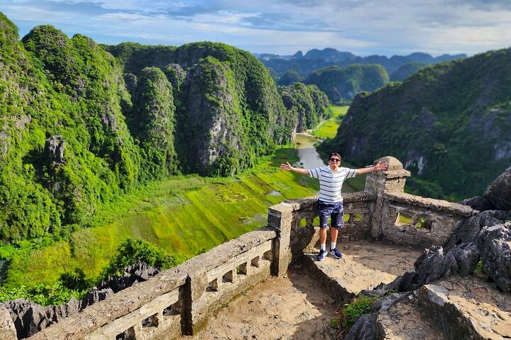 Hanoi: Private Ninh Binh Day Trip, Trang An, Bich Dong, Mua Caves