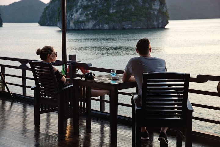 Hanoi Sapa Halong Bay Package Tour 5 Days 4 Nights