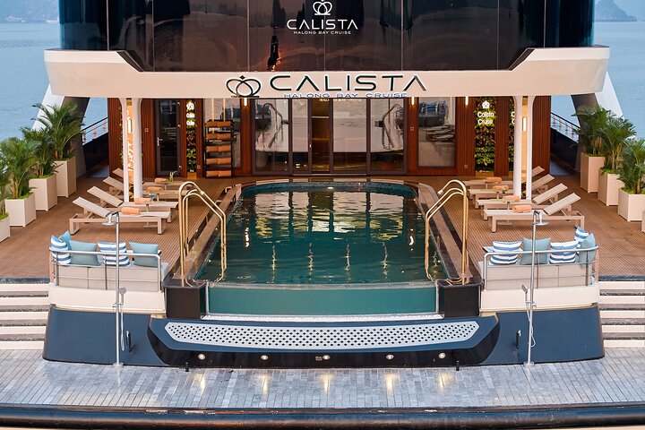 Hanoi to Halong Bay: Calista 6-Star Luxury 2 Day 1 Night Cruise