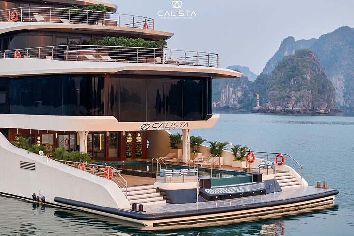 Hanoi to Halong Bay: Calista 6-Star Luxury 2 Day 1 Night Cruise