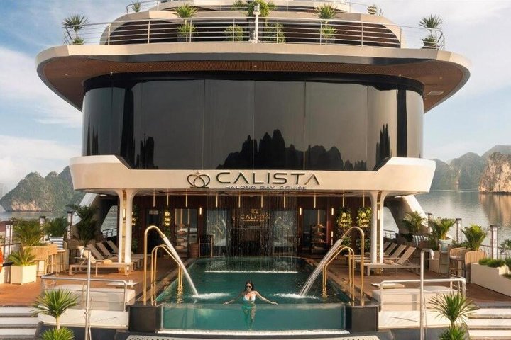 Hanoi to Halong Bay: Calista 6-Star Luxury 2 Day 1 Night Cruise