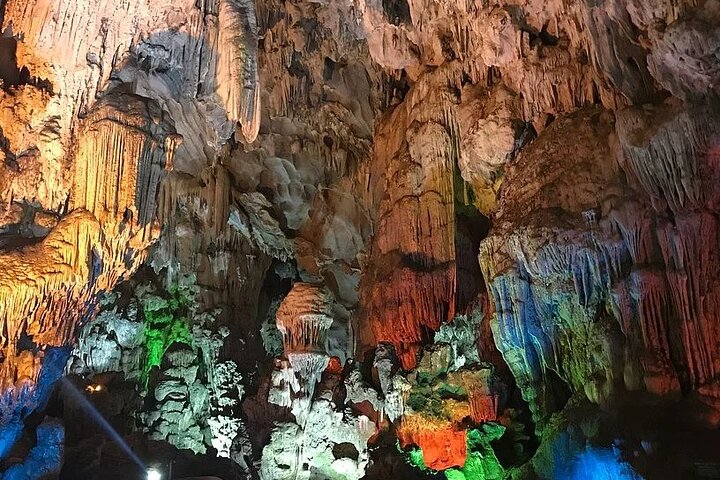 Halong Bay Day Cruise: Discover Thien Cung Cave, Kayaking & Lunch