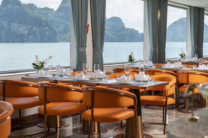 Hanoi to Halong Bay: Leona 5-Star Luxury Cruise with Tasty Lunch