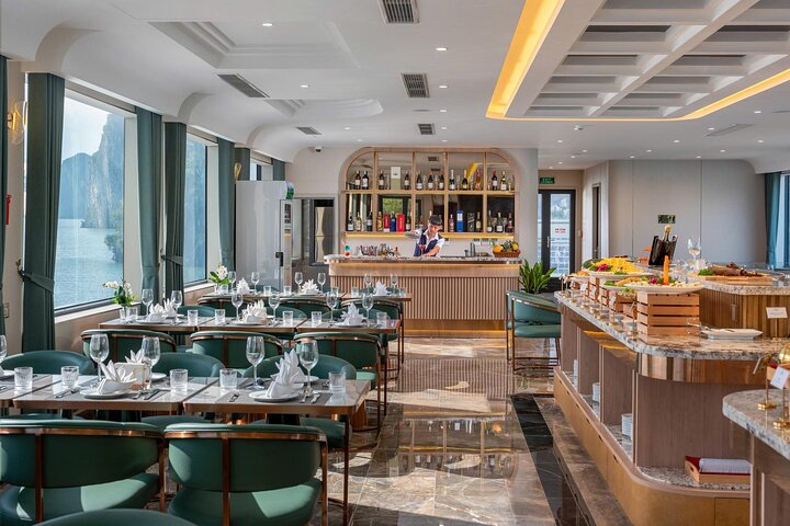 Hanoi to Halong Bay: Leona 5-Star Luxury Cruise with Tasty Lunch