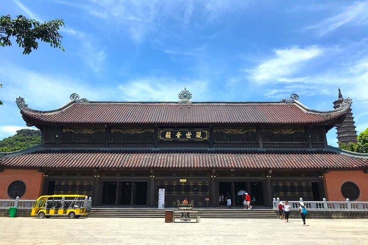 Hanoi to Ninh Binh: Deluxe Tour Bai Dinh, Trang An & Mua Caves