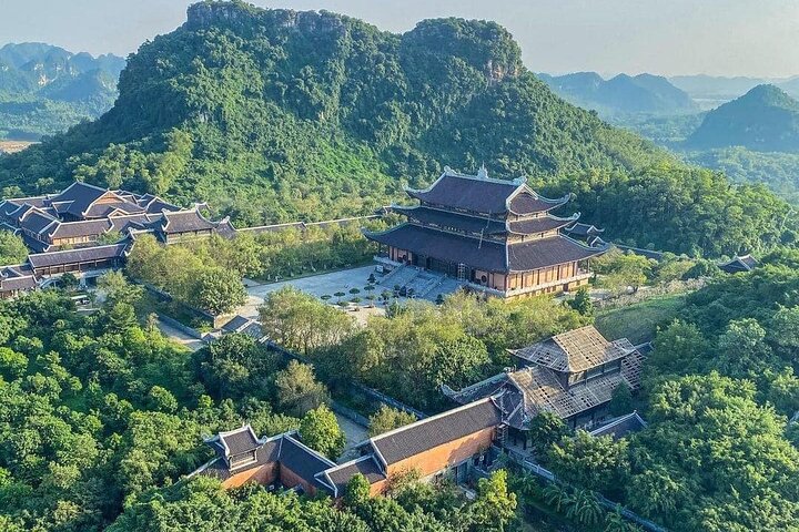 Hanoi to Ninh Binh: Deluxe Tour Bai Dinh, Trang An & Mua Caves