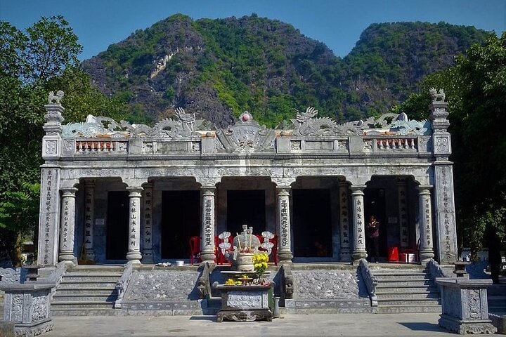 Hanoi to Ninh Binh: Scenic Motorbike Adventure to Hidden Gems
