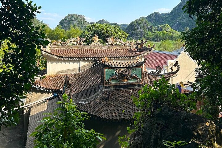 Hanoi to Ninh Binh: Scenic Motorbike Adventure to Hidden Gems