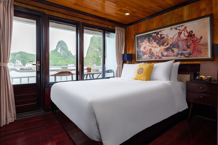HERA CLASSIC Boutique Cruise Halong Bay 2 Days 1 Night Trip
