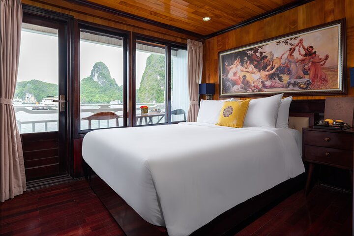 Hera Classic Cruise 2 Days 1 Night Halong Bay With BALCONY CABINS