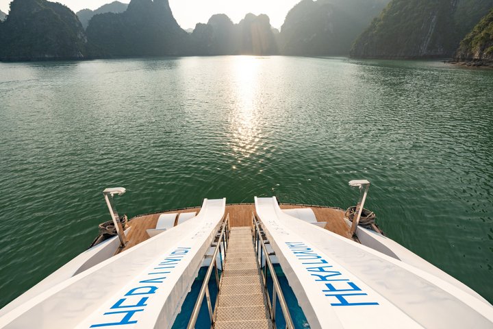 HERA Luxury Day Cruise Halong Bay & Lan Ha Bay From The Harbour