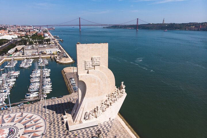 Discoveries Monument.