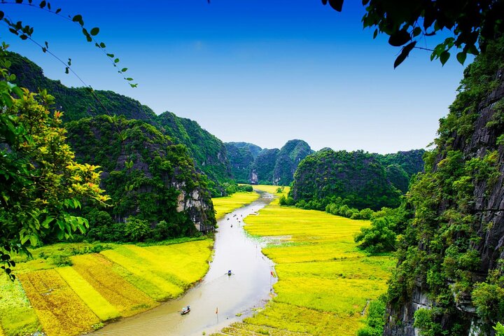 Hoa Lu Tam Coc Mua Cave 1 Day Group Tour (Lunch, Boat & Bike)