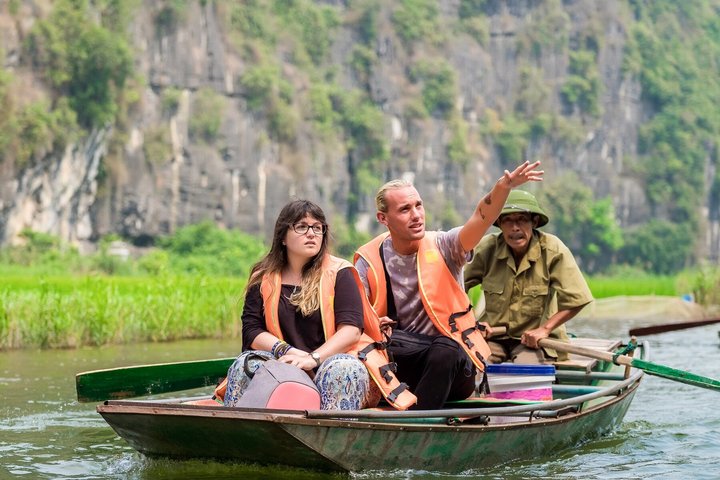 Hoa Lu Tam Coc Mua Cave 1 Day Group Tour (Lunch, Boat & Bike)