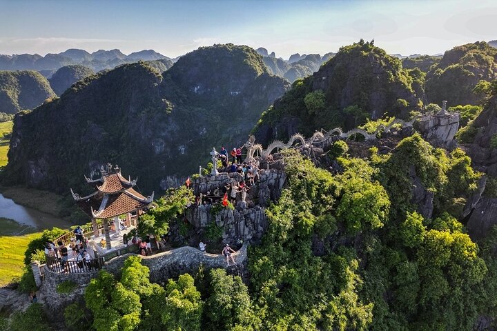 Hoa Lu Tam Coc Mua Cave 1 Day Group Tour (Lunch, Boat & Bike)