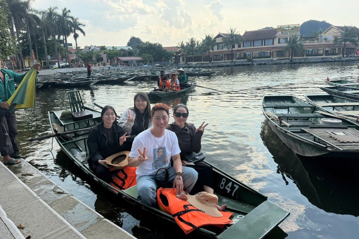 Hoa Lu – Tam Coc – Mua Cave Full-Day Tour from Hanoi