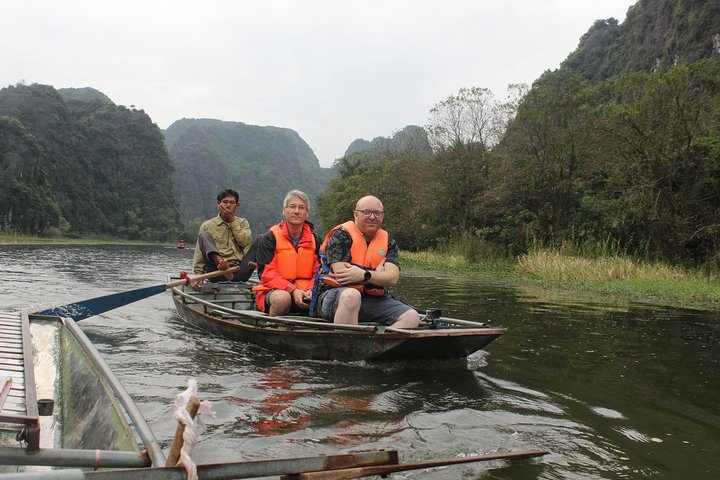 tam-coc-boat