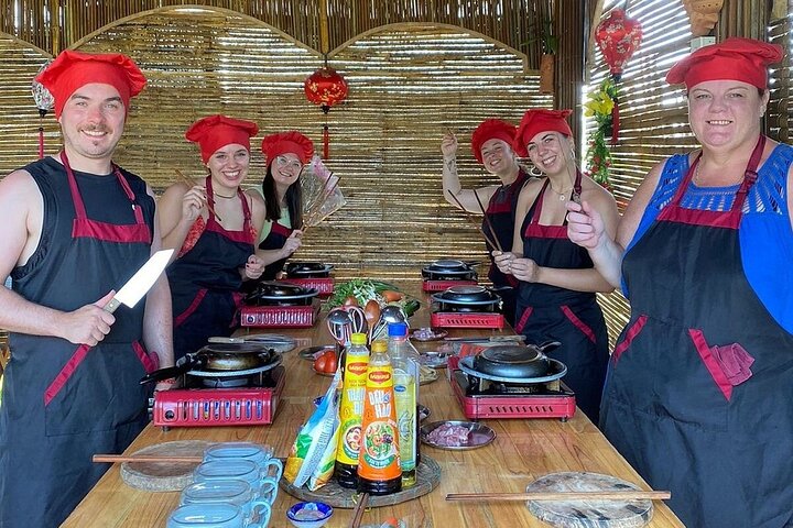 Hoi An Coconut Adventure: Basket Boat & Cooking Experience