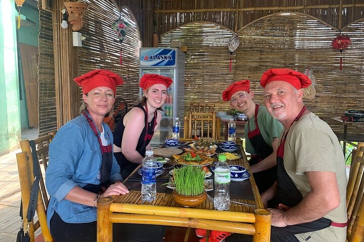 Hoi An Coconut Adventure: Basket Boat & Cooking Experience