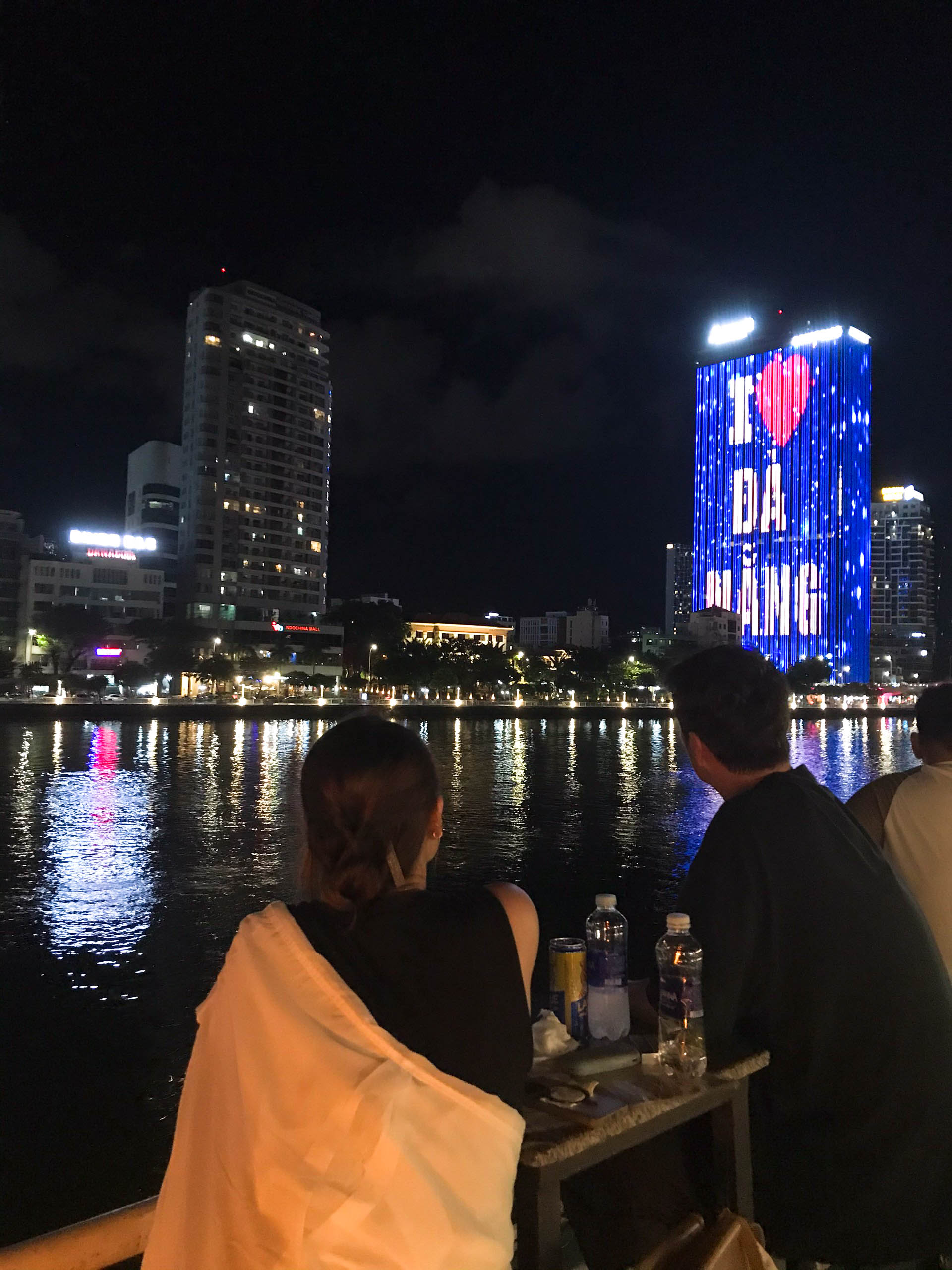 Hoi An: DA NANG SPARKLING NIGHT CRUISE EXPERIENCE