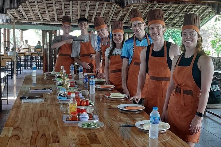 Hoi An Eco Cooking Class(Local Market, Basket Boat, COOKING)