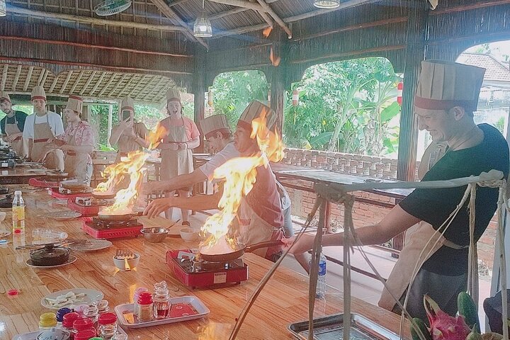 Hoi An Eco Cooking Class(Local Market, Basket Boat, COOKING)