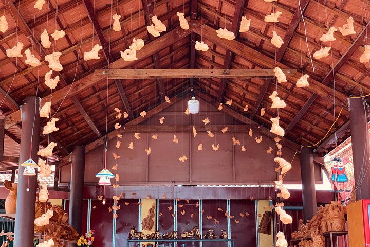 Hoi An: HOI AN CRAFT VILLAGES AND LANTERN MAKING TOUR