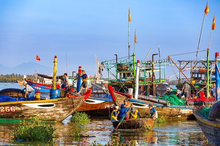 Hoi An: HOI AN SCENIC RIVER CRUISE AND VILLAGE TOUR