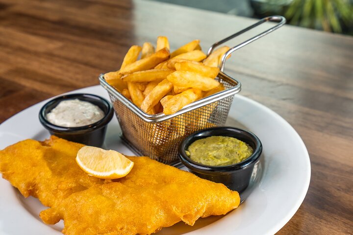 Howth Coastal Cruise and Dine Experience