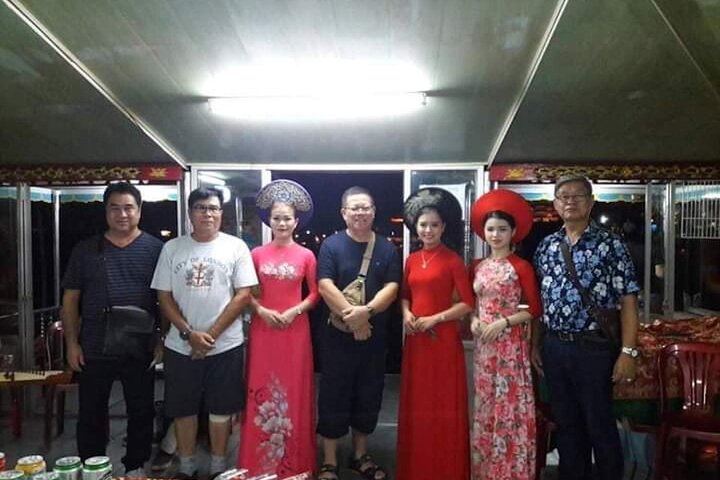 HUE NIGHT DRAGON BOAT CRUISE EXPERIENCE
