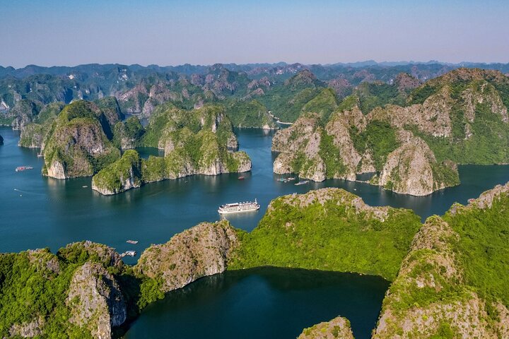 Indochine Cruise 2D1N in Halong Bay and Lan Ha Bay Luxury Journey