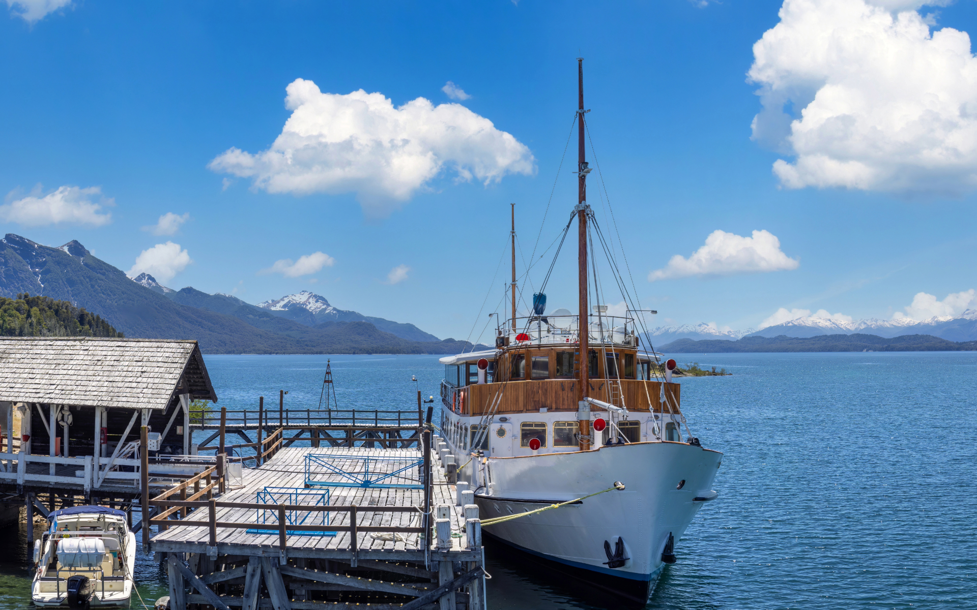 Isla Victoria y Bosque de Arrayanes Tour en barco desde Bariloche