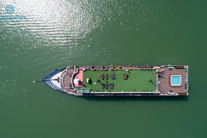 La Casta 5 Star Cruise 2Day/1Night Visit Halong Bay & Lan Ha Bay