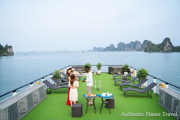 La Casta Daily Cruise - Luxury 5 Star Day Tour in Ha Long Bay