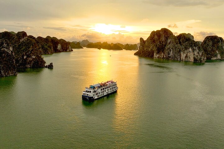 Lan Ha Gateway 2 Days 1 Night by Sea Coral Cruise