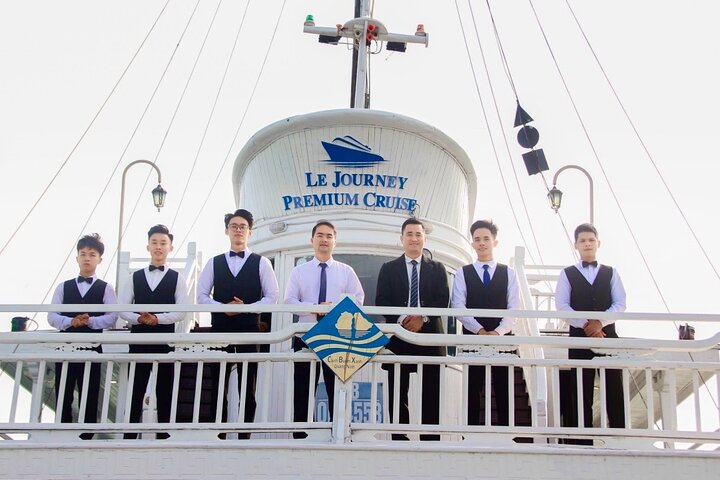 Le Journey Premium Cruise Halong Bay Luxury Boutique 2 Day Cruise