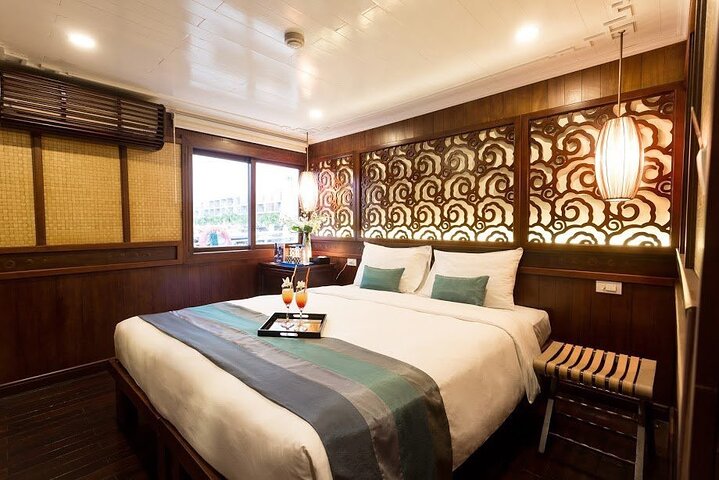 Le Journey Premium Cruise Halong Bay Luxury Boutique 2 Day Cruise