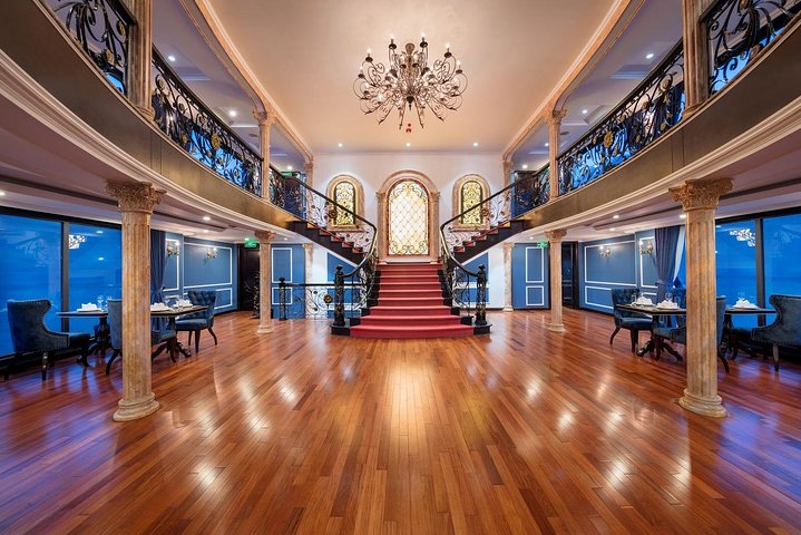 Le Theatre Cruises Lan Ha bay 2 Days 1 Night: The Most Luxury Cruises & Services