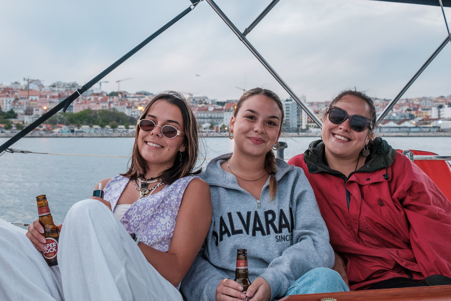 Lisbon: Private Sunset Sailing Tour