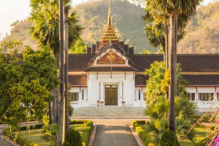 Luang Prabang: City tour, Pak Ou Caves & Mekong Boat Cruise