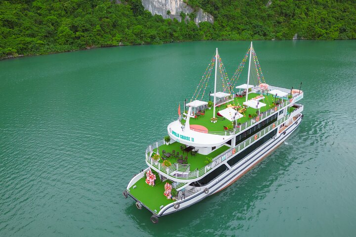 New 5-Star Apollo Cruise to Halong Bay from Hanoi with Buffet